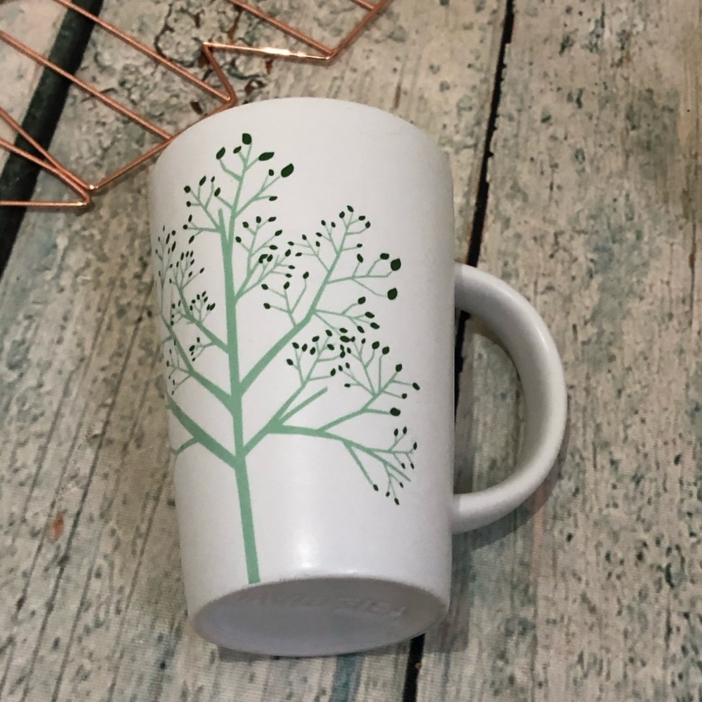 Davids tea Perfect mug trees branches mint green holiday cup ceramic white gift